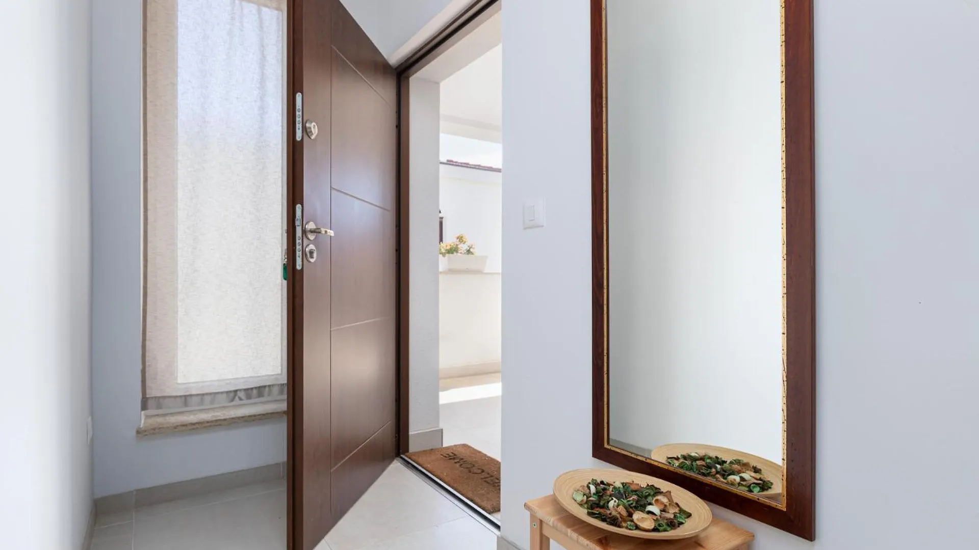 Apartment Maya With Sea View Porec 0*,
